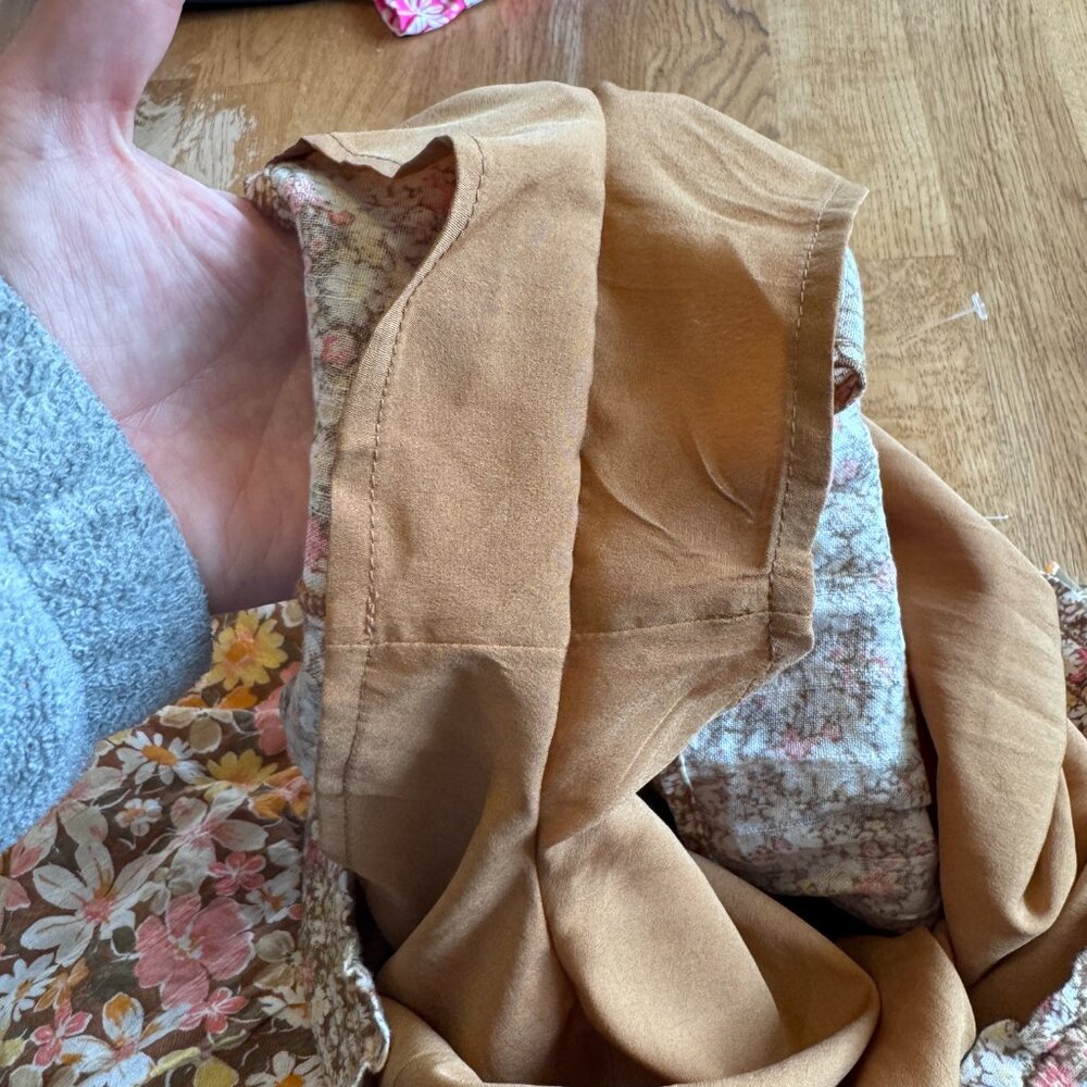 American Eagle Floral Flowy Shorts Tiered Size Large NWT - Picture 4 of 8